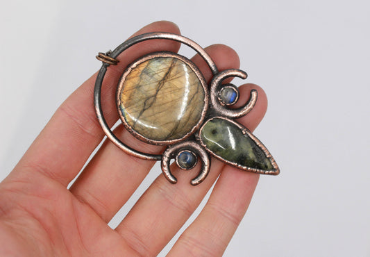 Labradorite & Prehnite Moon Necklace