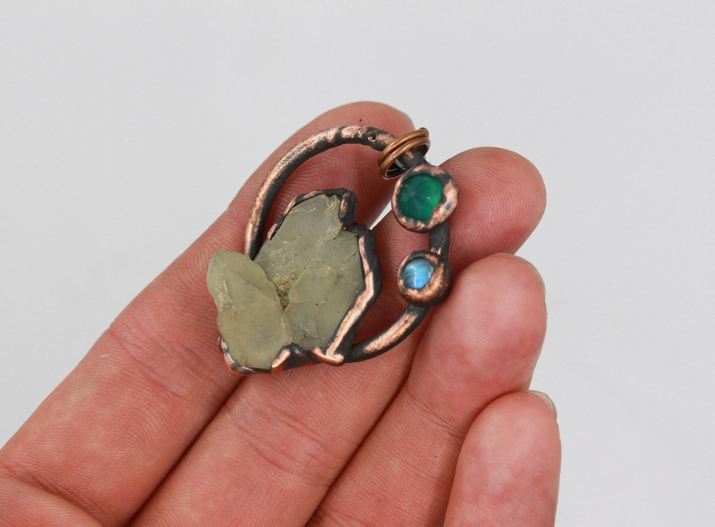 Epidote Quartz, Onyx & Moonstone Necklace